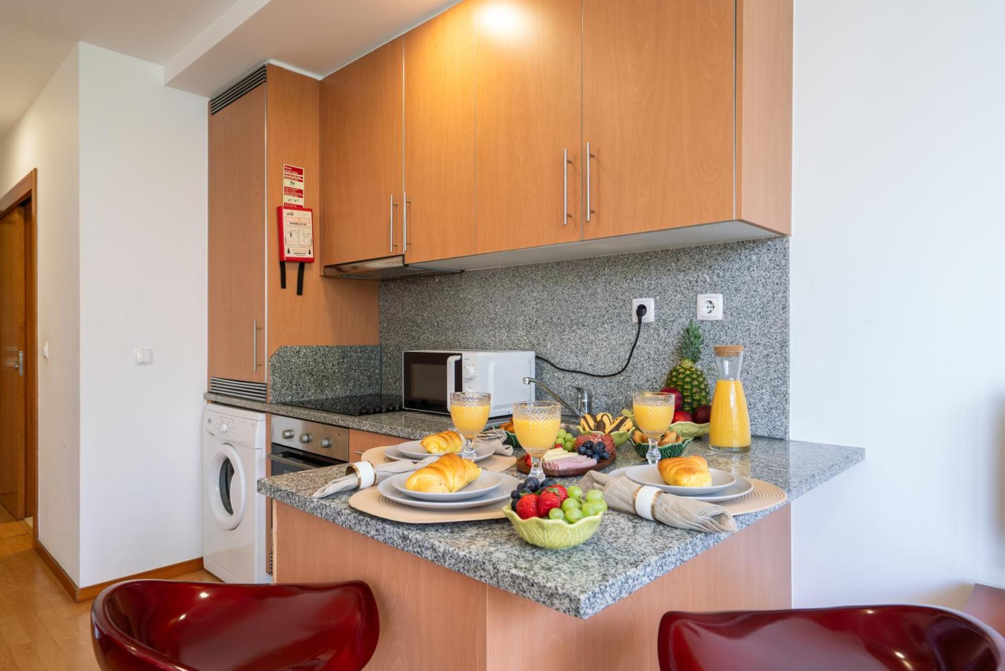 Host Wise - Bright Quiet Flats - Prime Location Lejlighed Porto Eksteriør billede